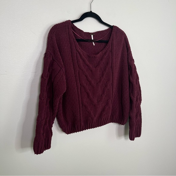 FREE PEOPLE Sticks and Stones Cropped Chenille cable knit Sweater sz Small - Picture 7 of 12